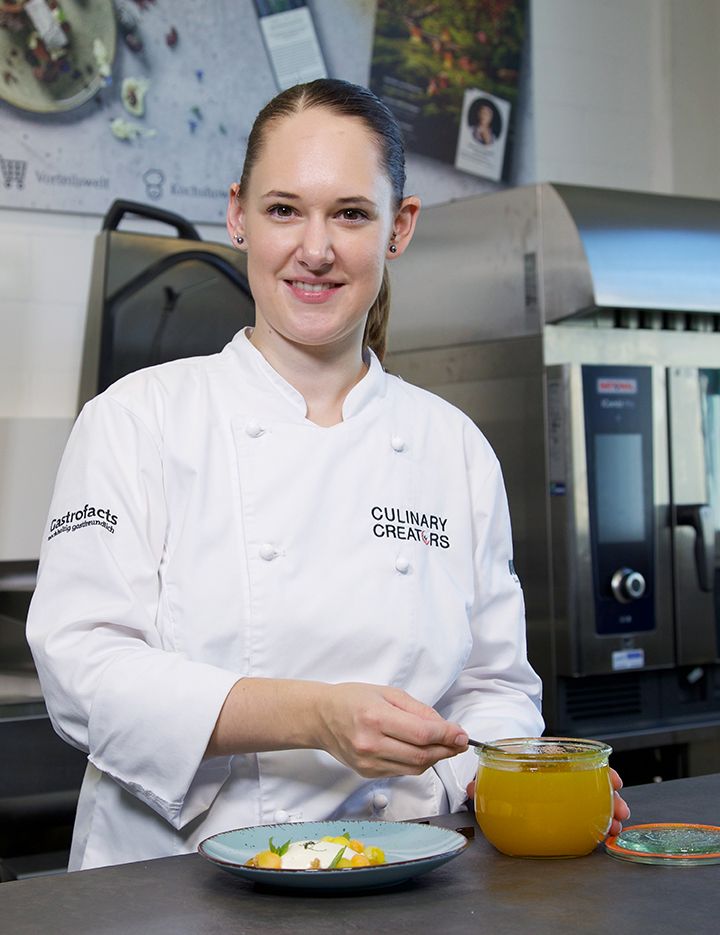 Manuela Dörig ist Köchin im Hotel Hof Weissbad und Teammitglied der Swiss Culinary Creators.