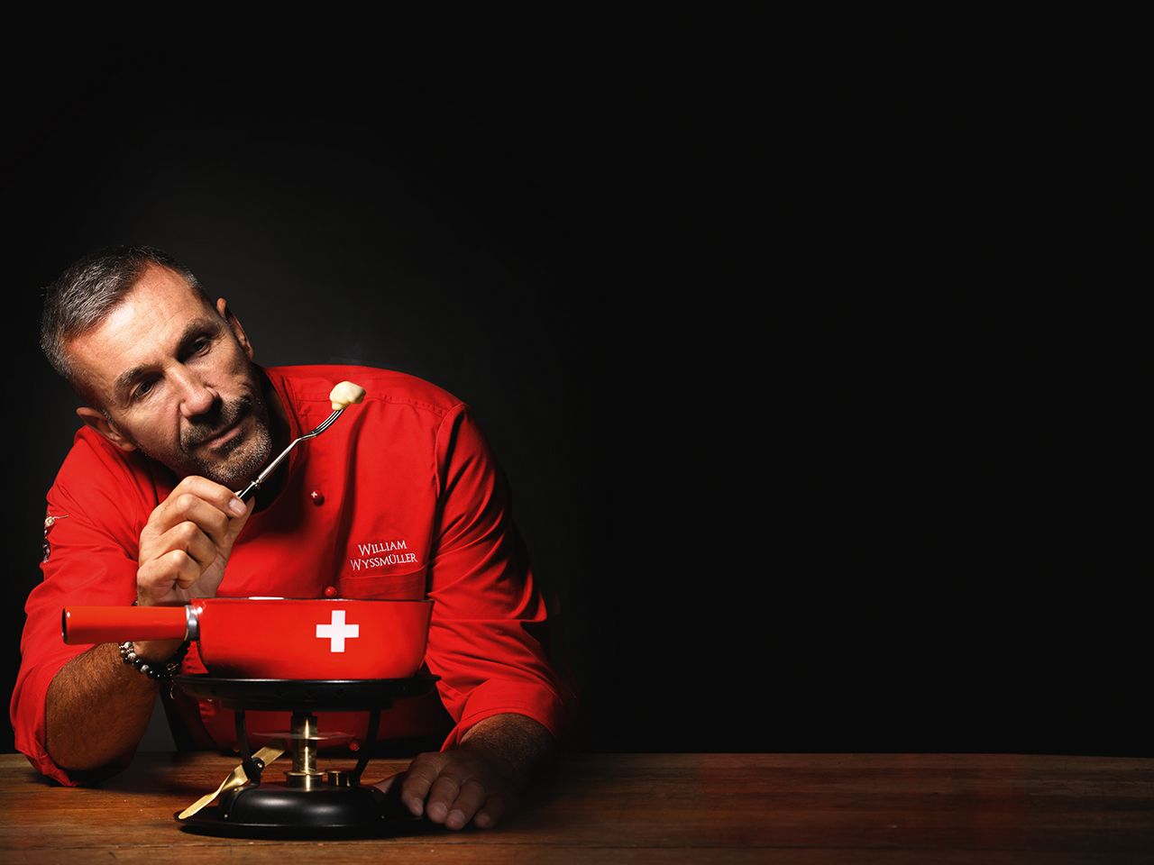 Mit der Marke Les Fondues Wyssmüller® schuf Käsemeister William Wyssmüller 2011 nicht nur exzellente Premium-Fondues, sondern auch eine neue, emotionale Dynamik rund um das Schweizer Traditionsgericht. 