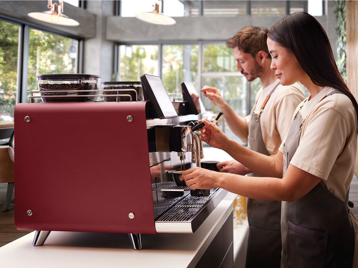 Mytico verfügt über zwei unabhängige Kaffeemodule. So können zwei Personen gleichzeitig daran arbeiten und die Effizienz steigern. 