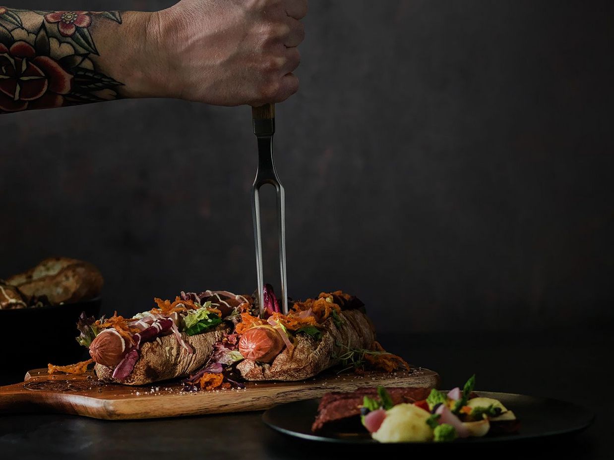 Aufspiessen und geniessen: Grilliertes kommt bei den Gästen immer gut an. Erfahren Sie mehr über die Grilltrends.