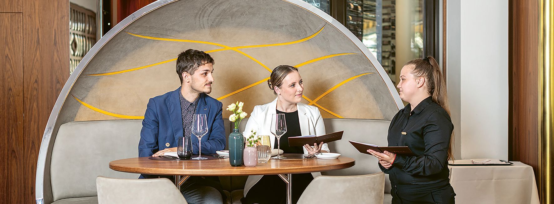 Das Grand Resort Bad Ragaz bittet seine Gäste proaktiv um eine Hotelbewertung.