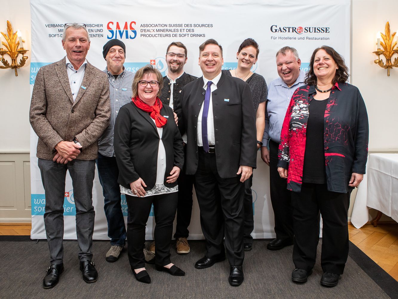 Die ersten acht Schweizer Wasser-Sommelier 