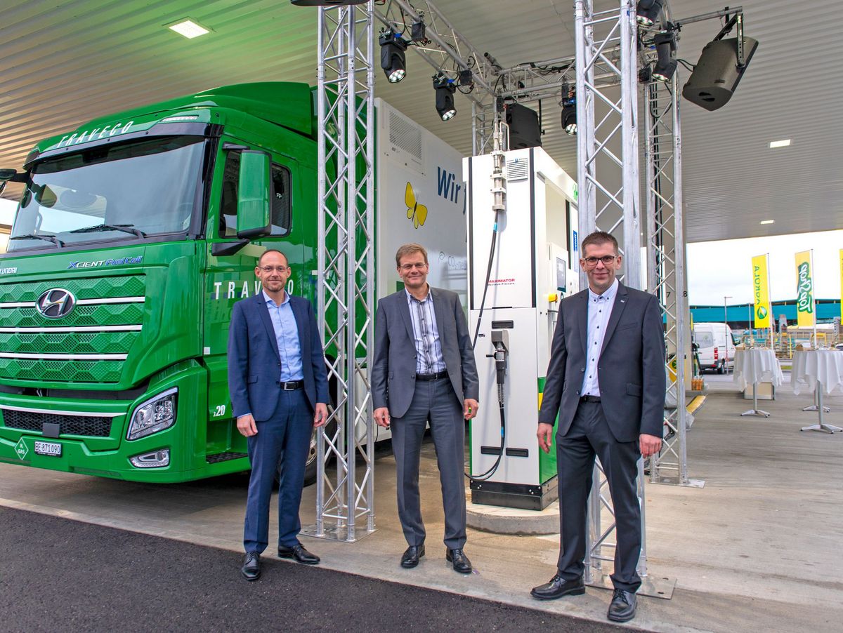 Eröffnung der ersten AGROLA WasserstoffTankstelle