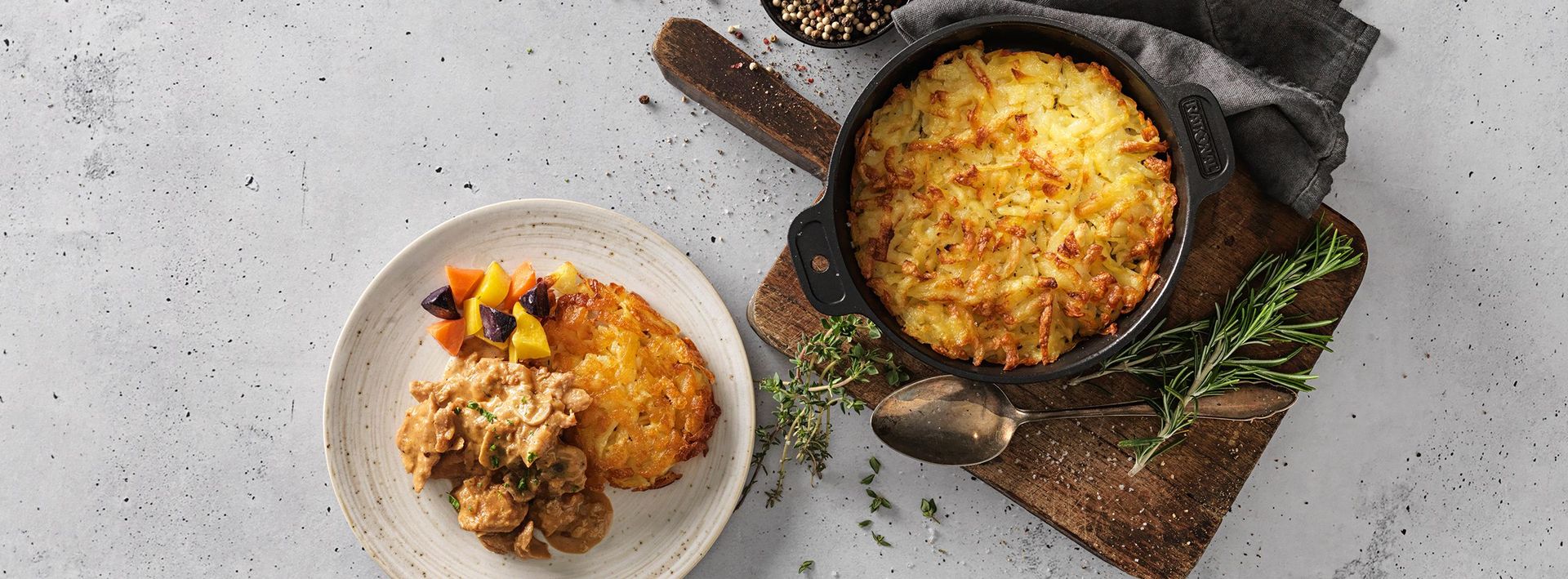 Züri Gschnätzlets (vegan) mit Rösti und Karotten
