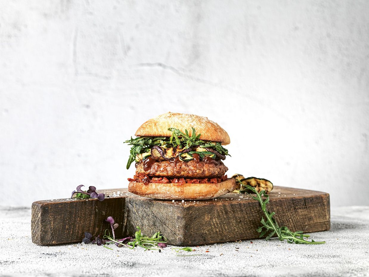 Der Plant-Based Burger von The Green Mountain aus Schweizer Zutaten.