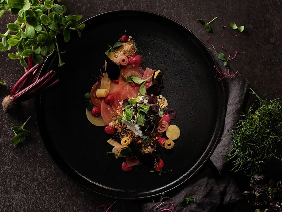 Randenvariation mit Appenzeller Ziegenkäse und Kräutern