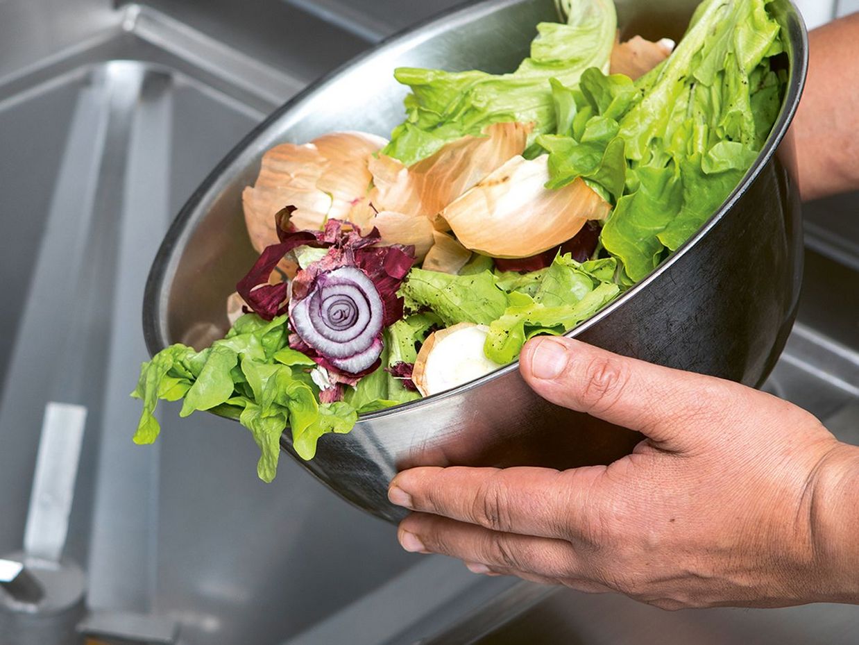 Mit der richtigen Entsorgungstechnik wird eine platzsparende, kostenoptimierte und hygienische Entsorgung sichergestellt.