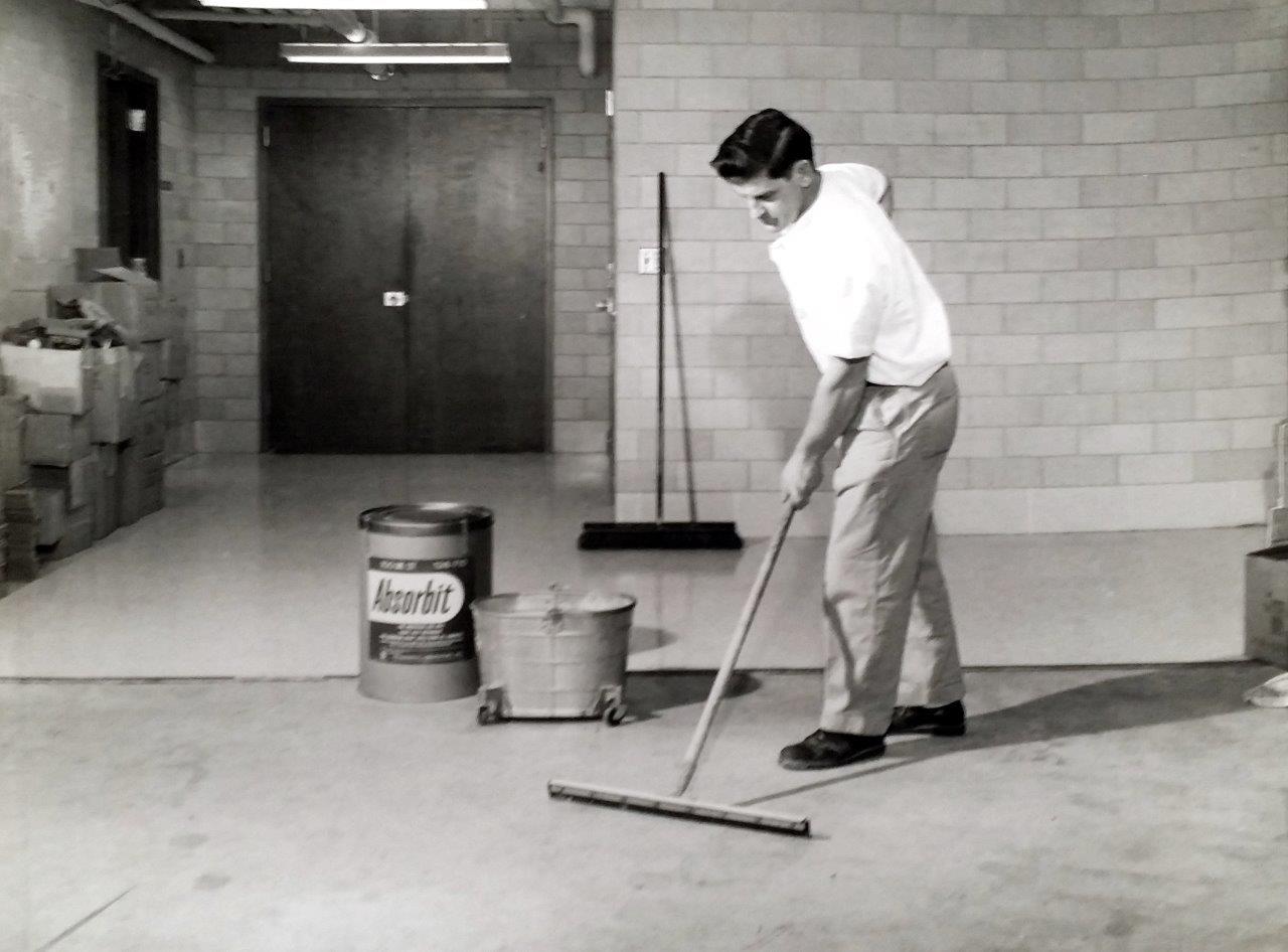 Economics Laboratory (EL) erklärtes Ziel war es schon immer, die (Gebäude-) Reinigungs-Branche so zu unterstützen, dass sie hygienisch einwandfreie Dienstleistungen erbringen kann.