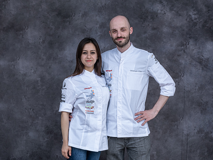 Entihal Khatib – Demi Chef de Partie, Leonardo Royal Hotel, Nürnberg neben Assistent Christoph Ehler (Sous Chef im Levi)