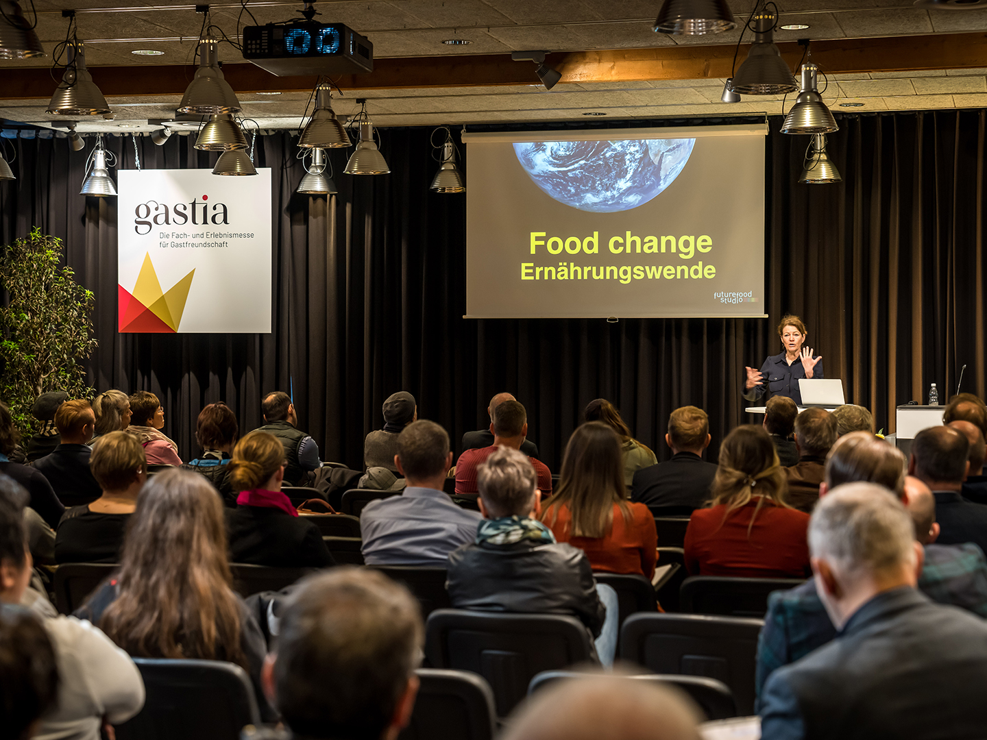 An der Gastia steht der Wissenstransfer im Vordergrund – wie hier am Referat von Hanni Rützler an der Gastia 2023.