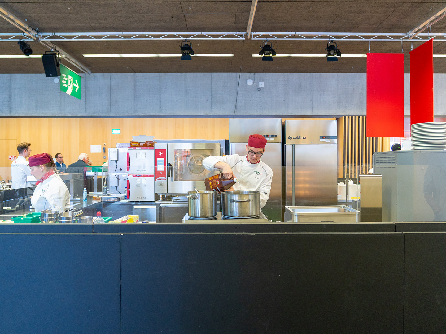 Liebhaber der Kulinarik sind während der OFFA in der Halle 9.1.2 am Stand der Showküche Ostschweiz genau richtig.